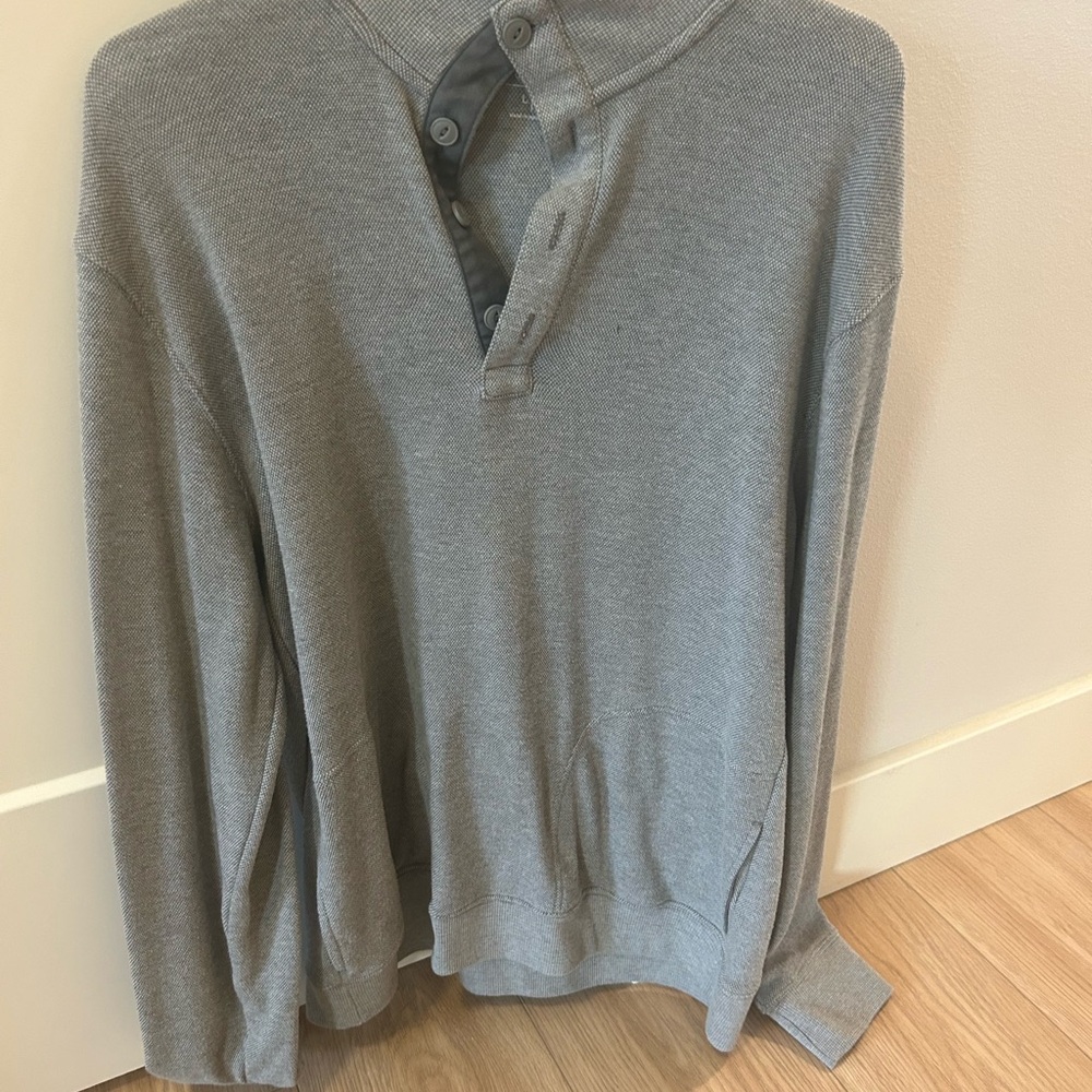Old Navy Gray Sweater